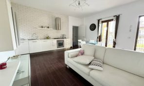 Appartamento vista lago e Castello Visconteo a Massino Visconti